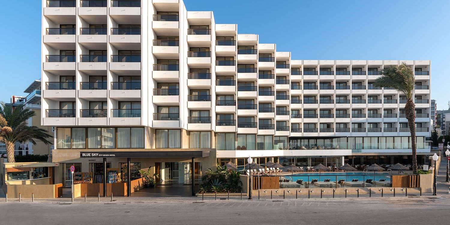 GRRBLUESKY_RHOR–_D851822-2