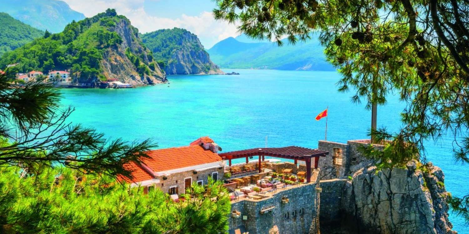 Petrovacas_shutterstock_62352329